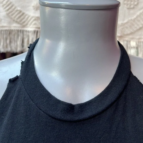 DIY The Craft Distressed Halter Crop Top - Picture 2 of 4